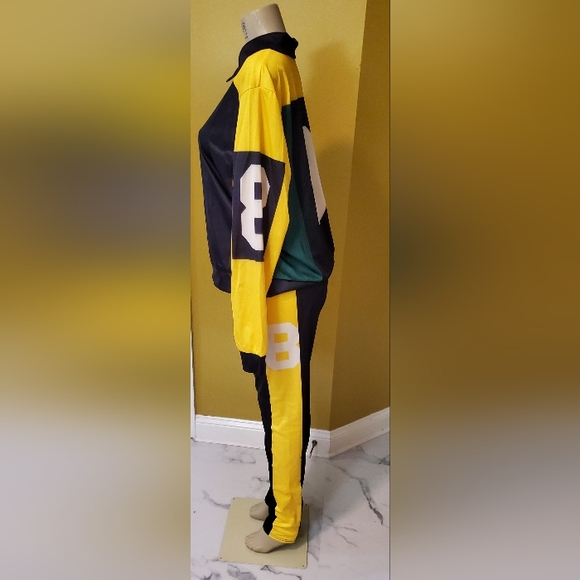 TWO-PIECE (NUMBER 8(BLACK)#36 - Picture 3 of 7